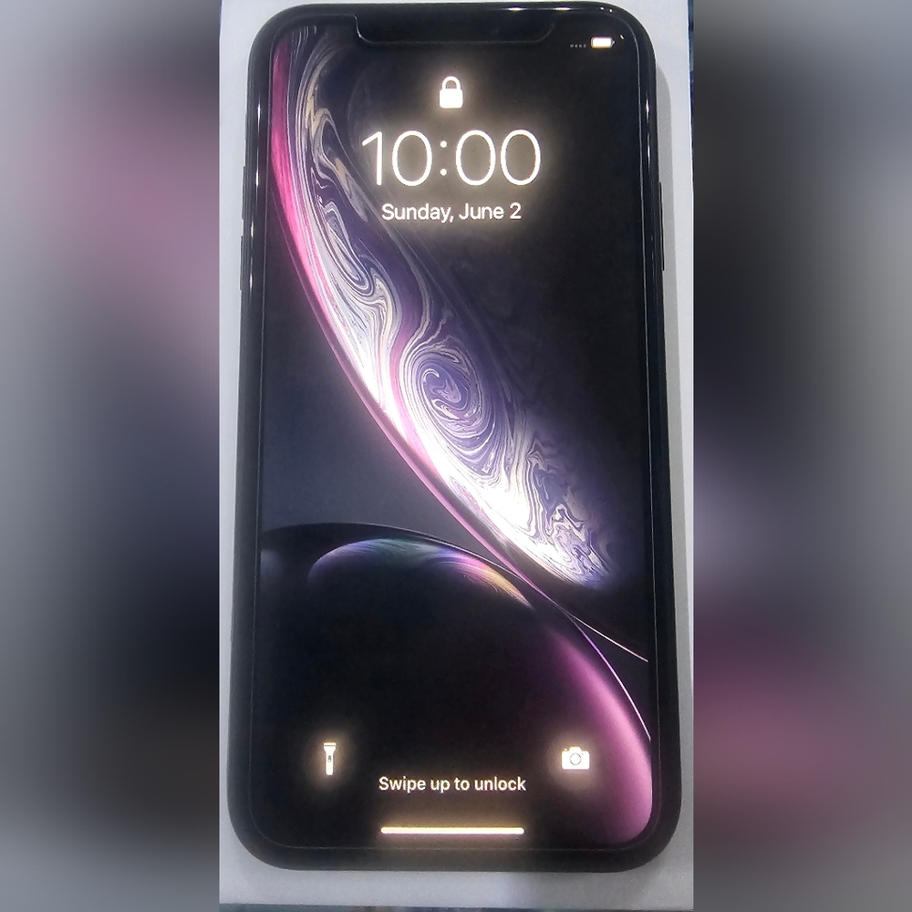 IPhone XR NEW in box never used